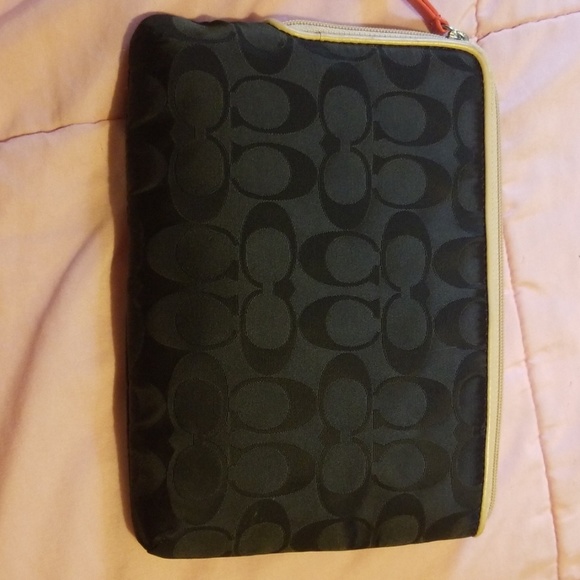 Coach accessory - Picture 2 of 4